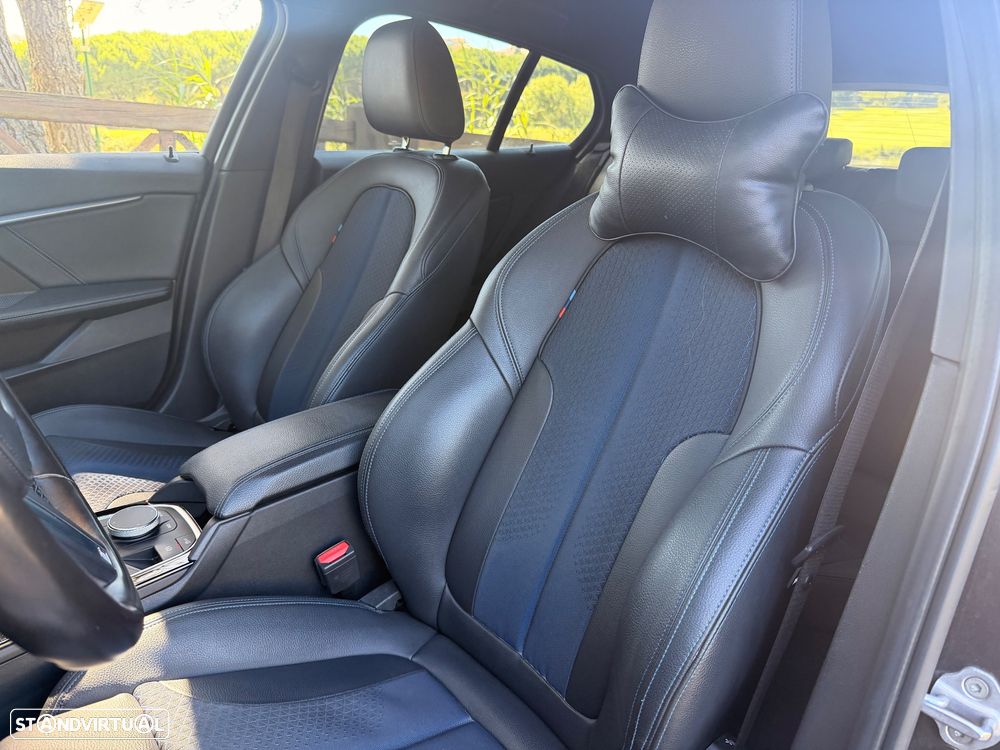 BMW 116 d Pack M - 19