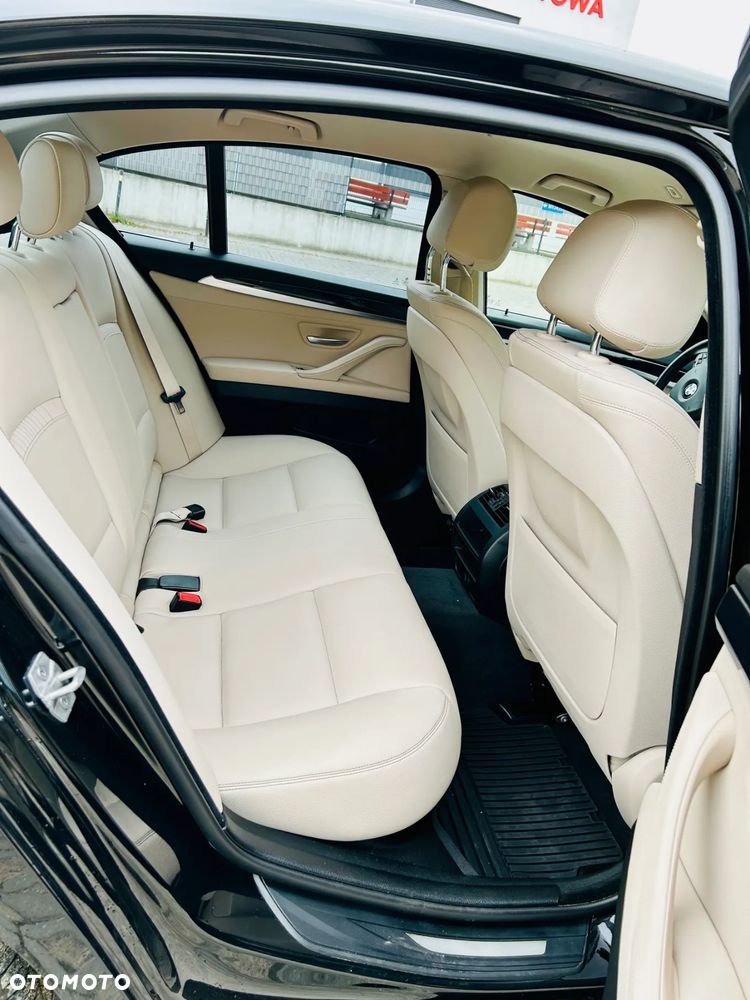 BMW Seria 5 518d - 8