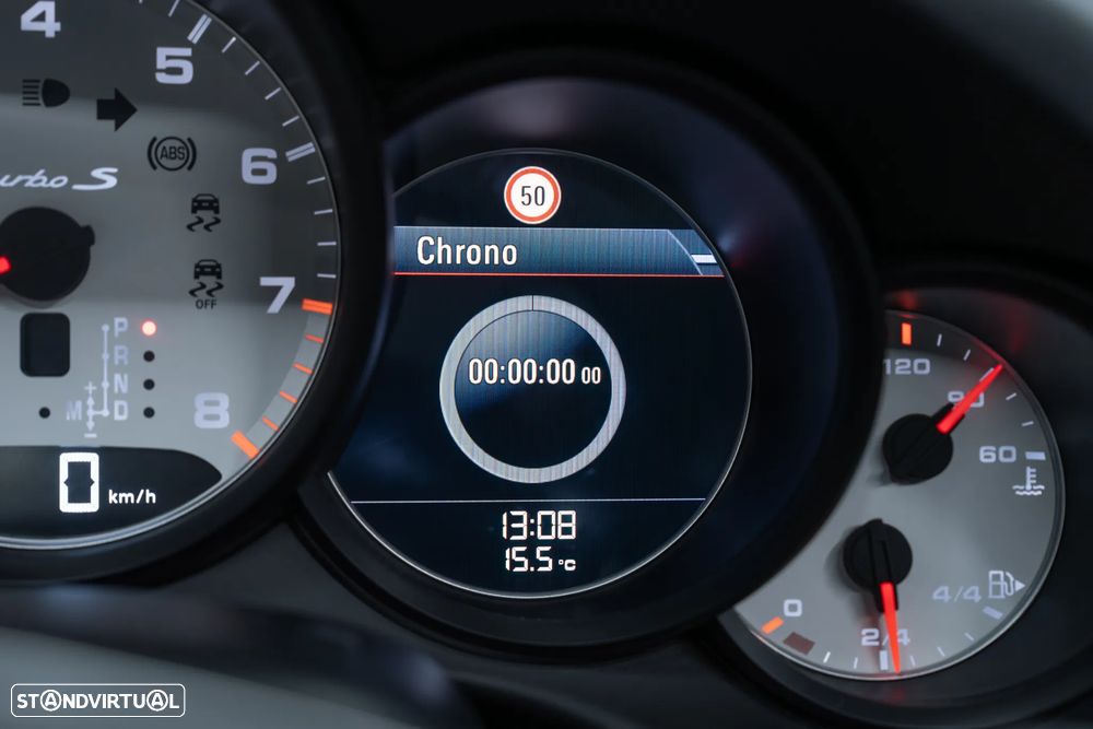 Porsche 911 (991) Turbo S Cabriolet - 33