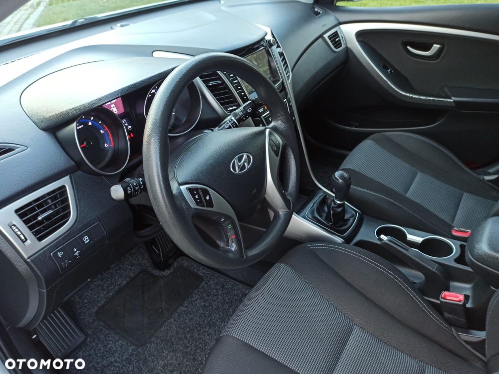 Hyundai i30 1.6 CRDi Comfort - 12