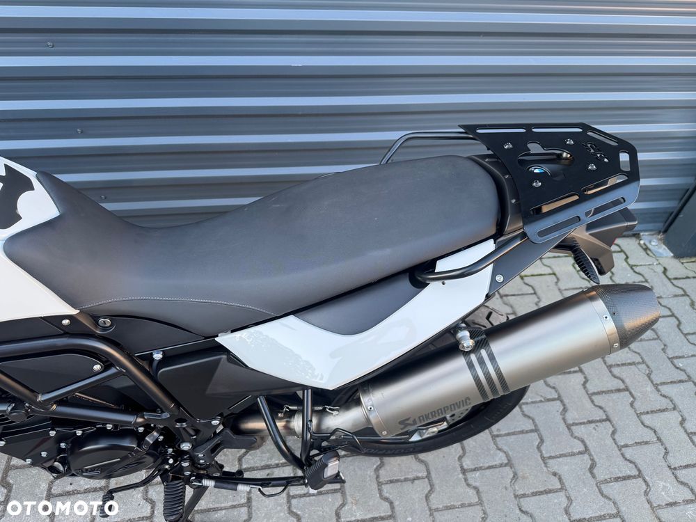 BMW F - 15