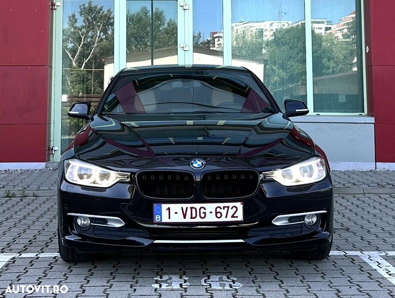 BMW Seria 3 320d Aut. - 29