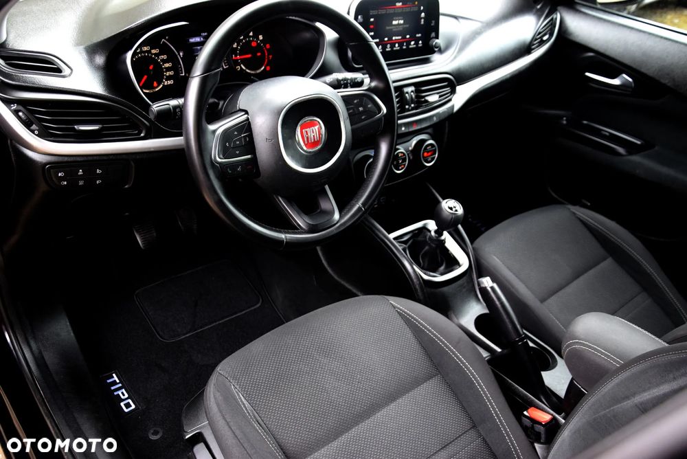 Fiat Tipo 1.4 T-Jet 16v Lounge EU6 - 15