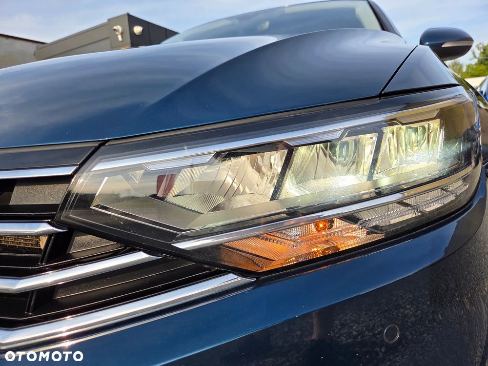 Volkswagen Passat 2.0 TDI EVO Business DSG - 33
