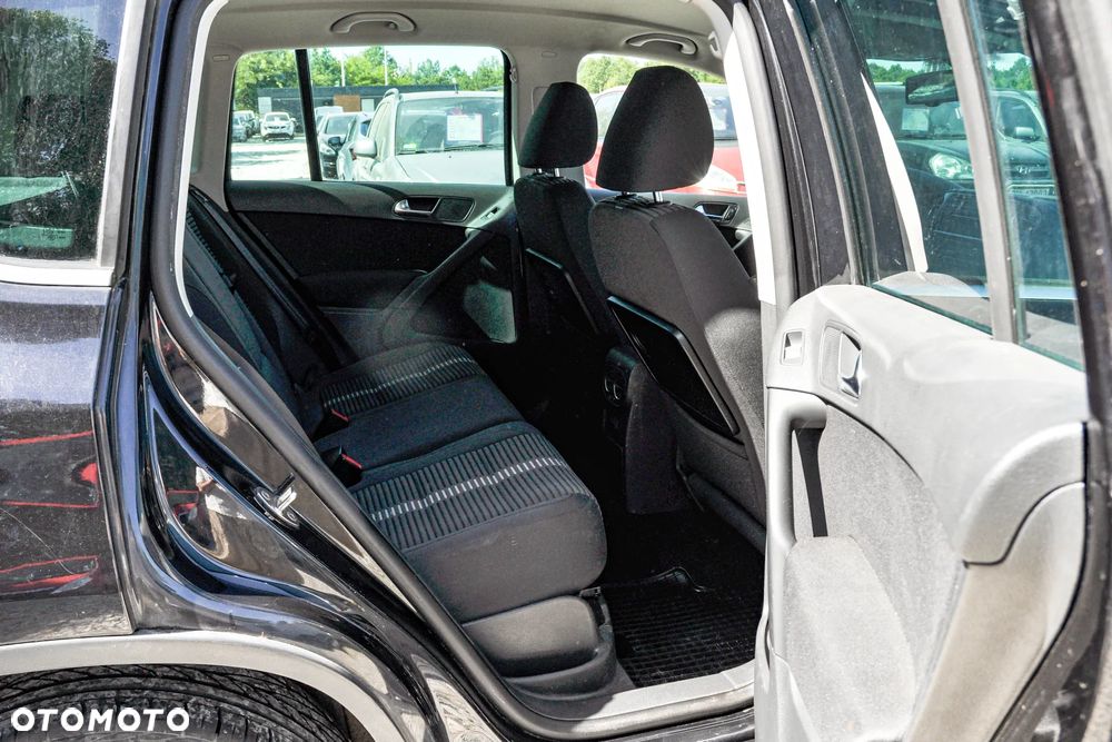 Volkswagen Tiguan - 10