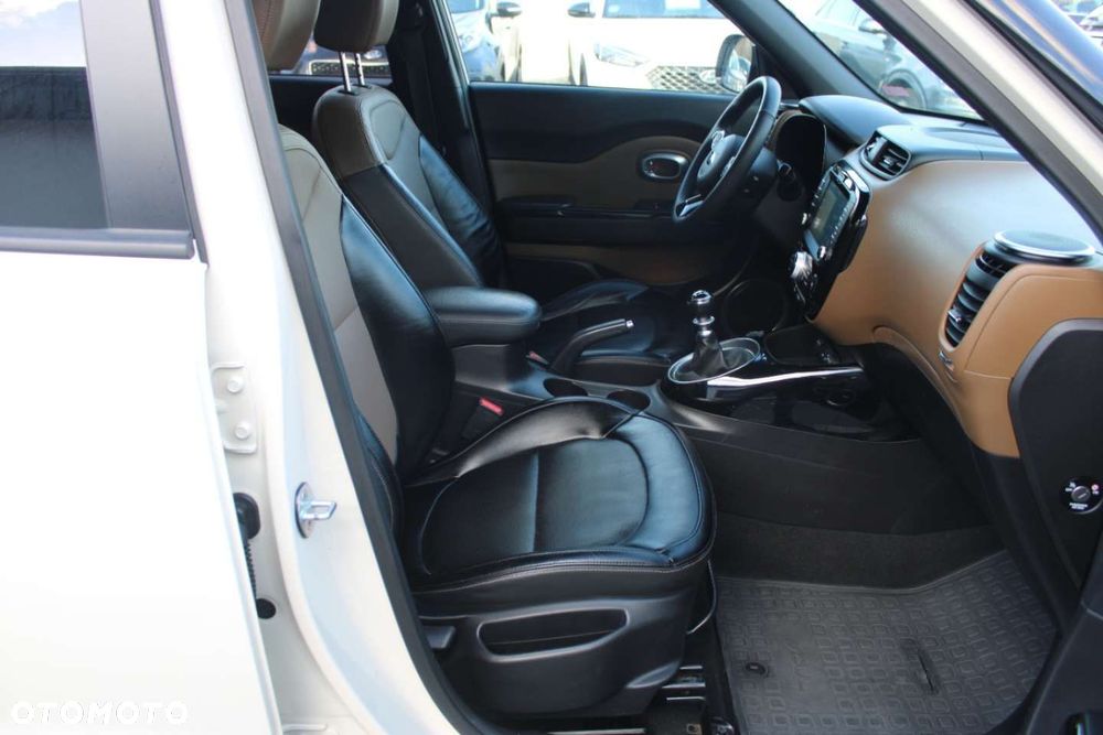 Kia Soul 1.6 GDI L Business Line EU6 - 28