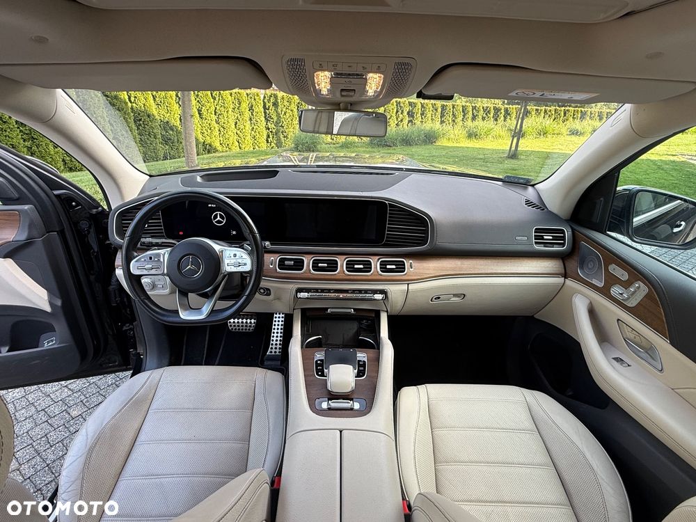 Mercedes-Benz GLS - 10
