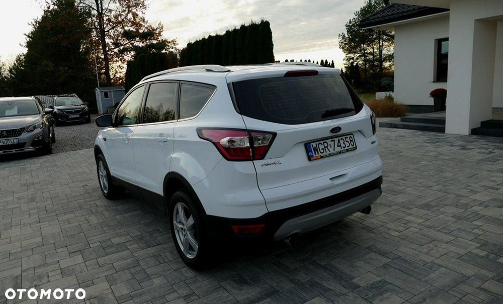 Ford Kuga - 11