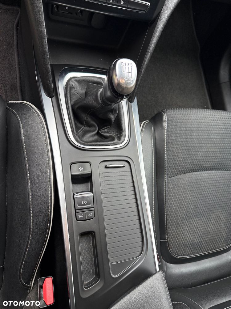 Renault Megane 1.2 Energy TCe Bose - 14