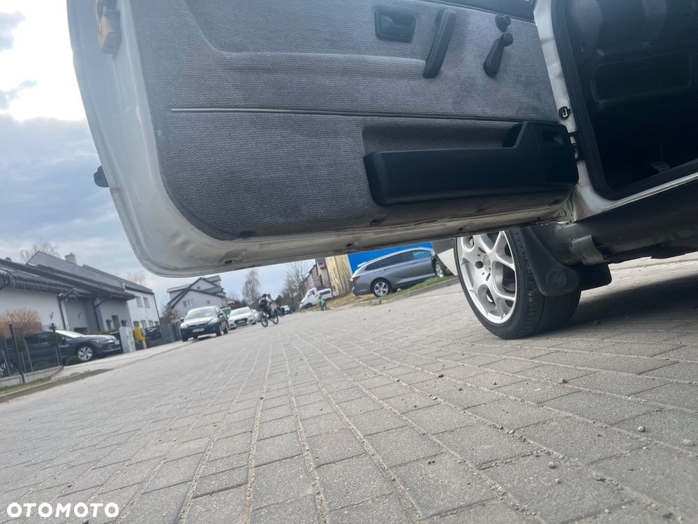 Volkswagen Jetta 1.8 CL - 21