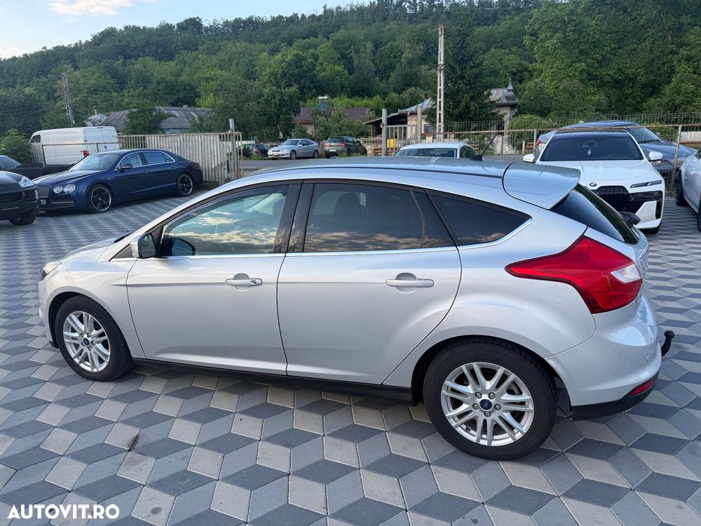 Ford Focus 1.0 EcoBoost Titanium - 4