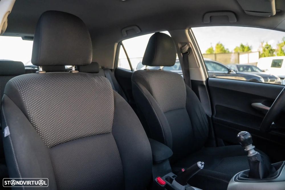 Toyota Auris 1.4 D-4D ACtive+AC - 24