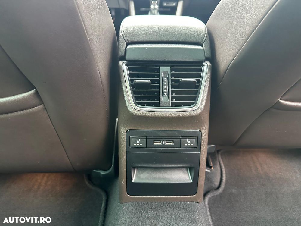 Skoda Octavia 2.0 TDI DSG Style - 23