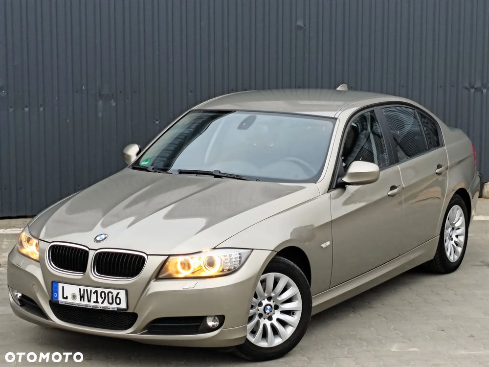 BMW Seria 3 318i Edition Exclusive - 7