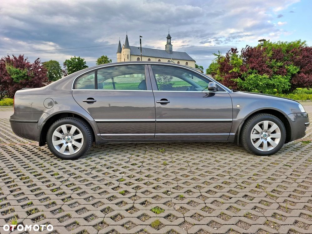 Skoda Superb 1.8T Elegance - 4