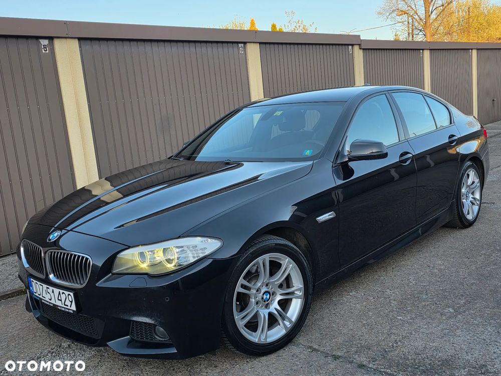 BMW Seria 5 523i Sport-Aut - 1