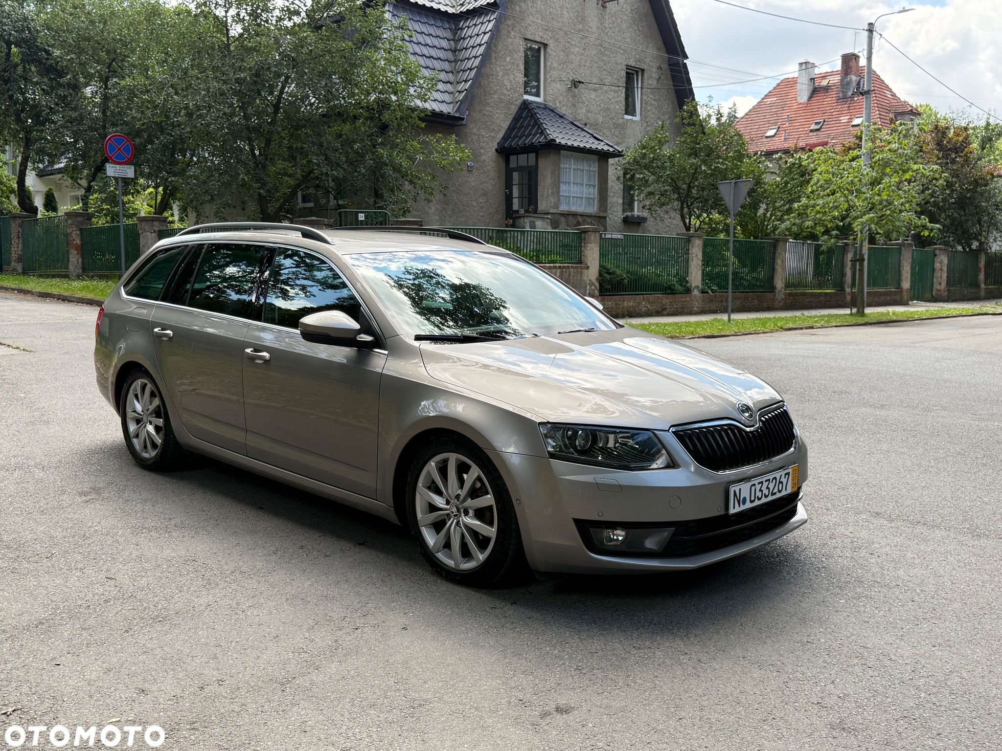 Skoda Octavia 1.6 TDI 4x4 Elegance - 1