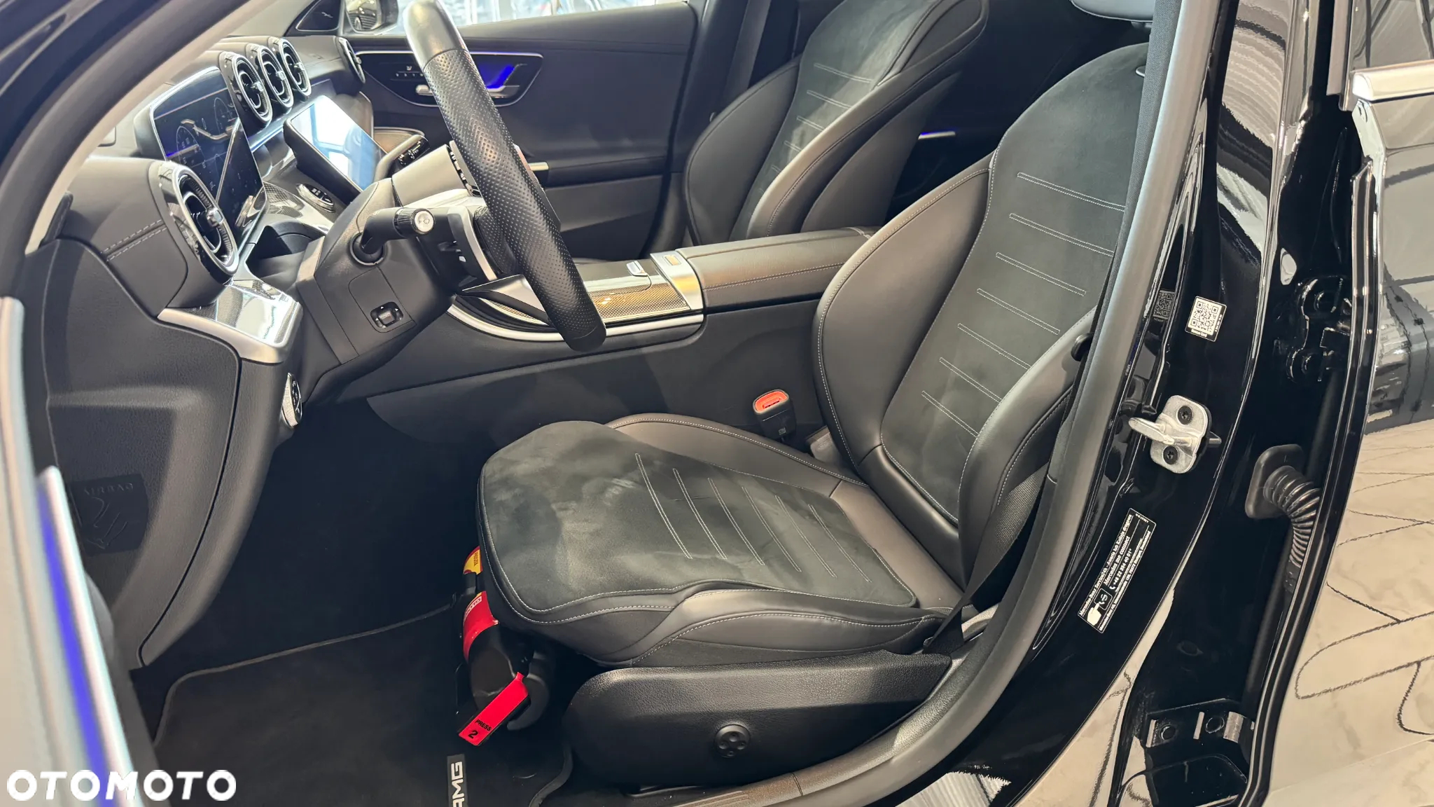 Mercedes-Benz Klasa C 220 d mHEV AMG - 13