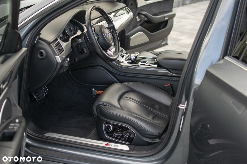 Audi S8 4.0 TFSI Quattro - 25
