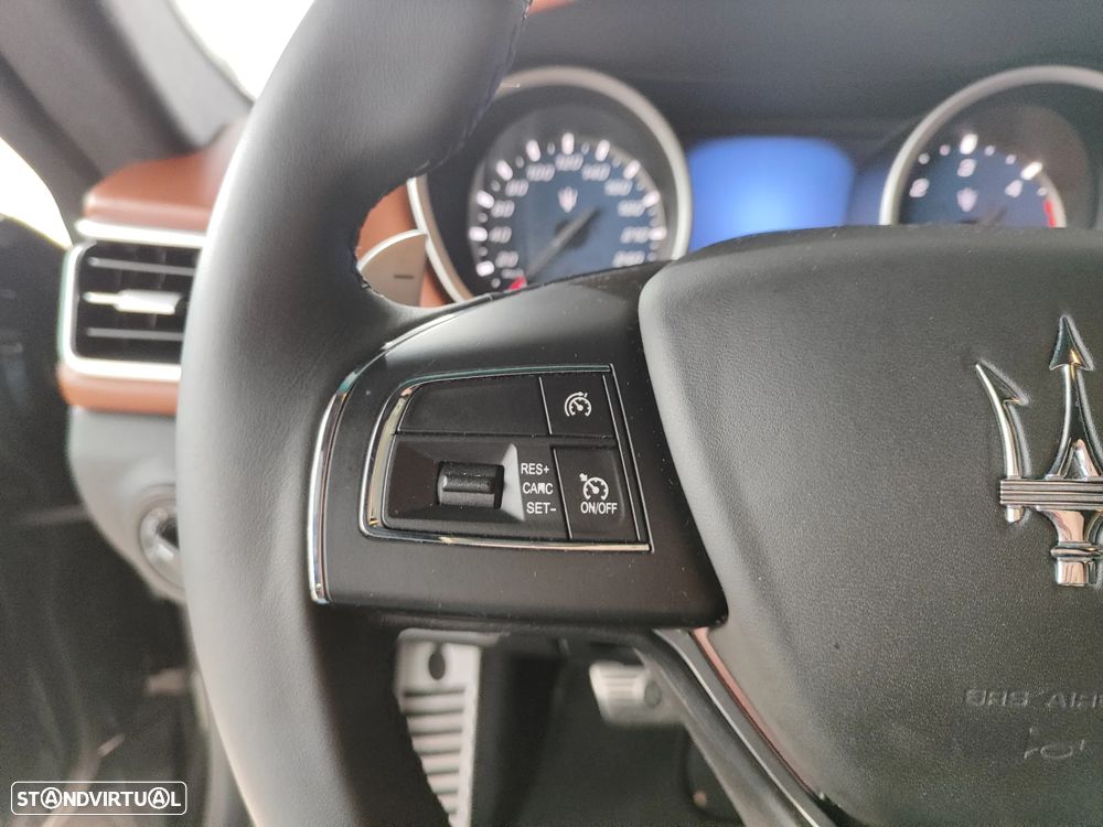 Maserati Ghibli 3.0 V6 - 28