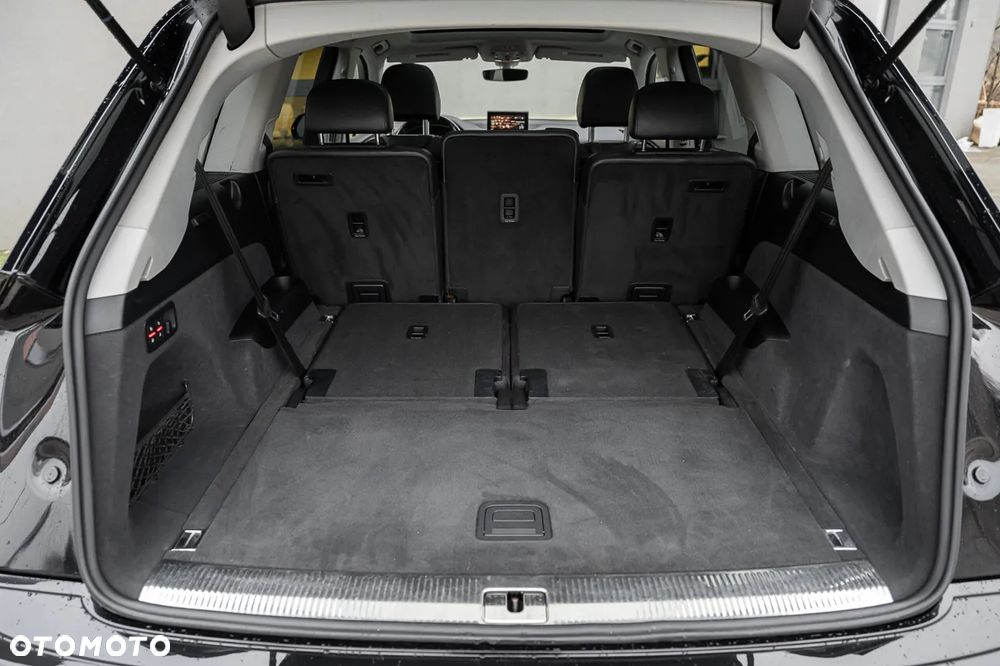 Audi Q7 - 32