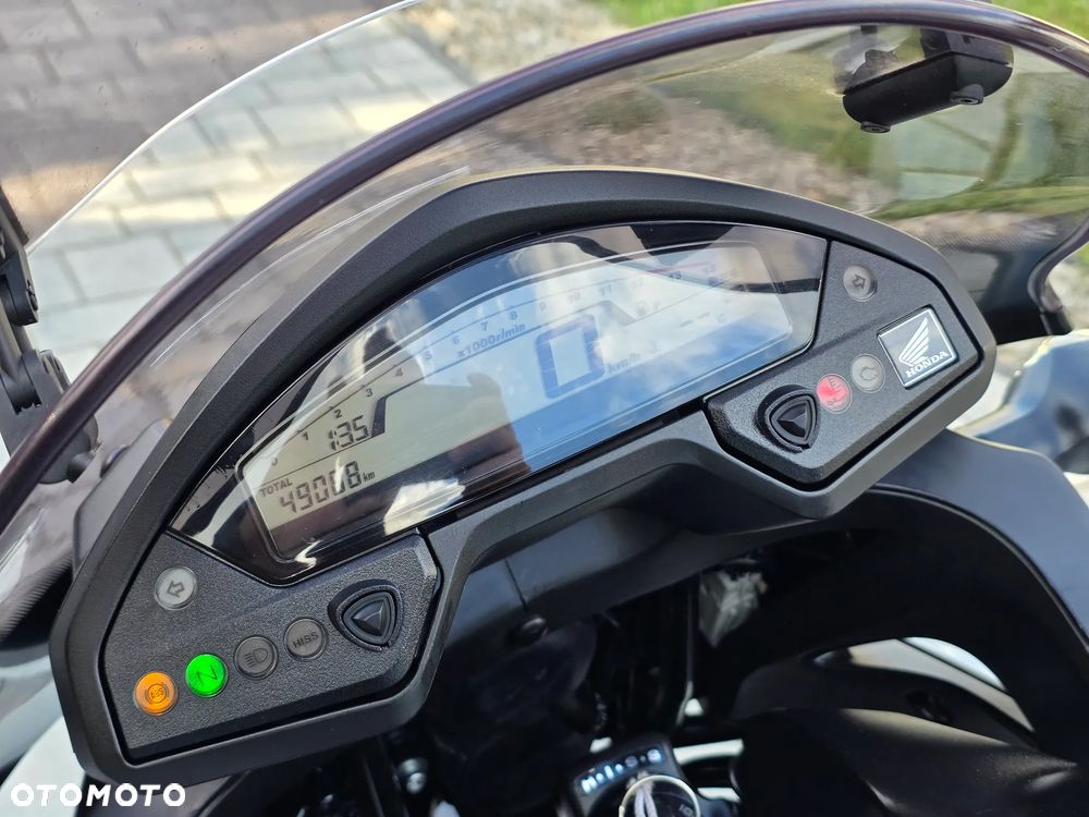 Honda VFR - 16
