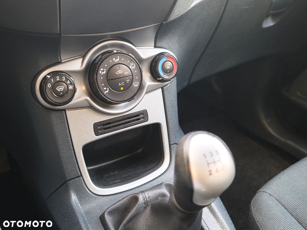 Ford Fiesta 1.25 Trend - 8