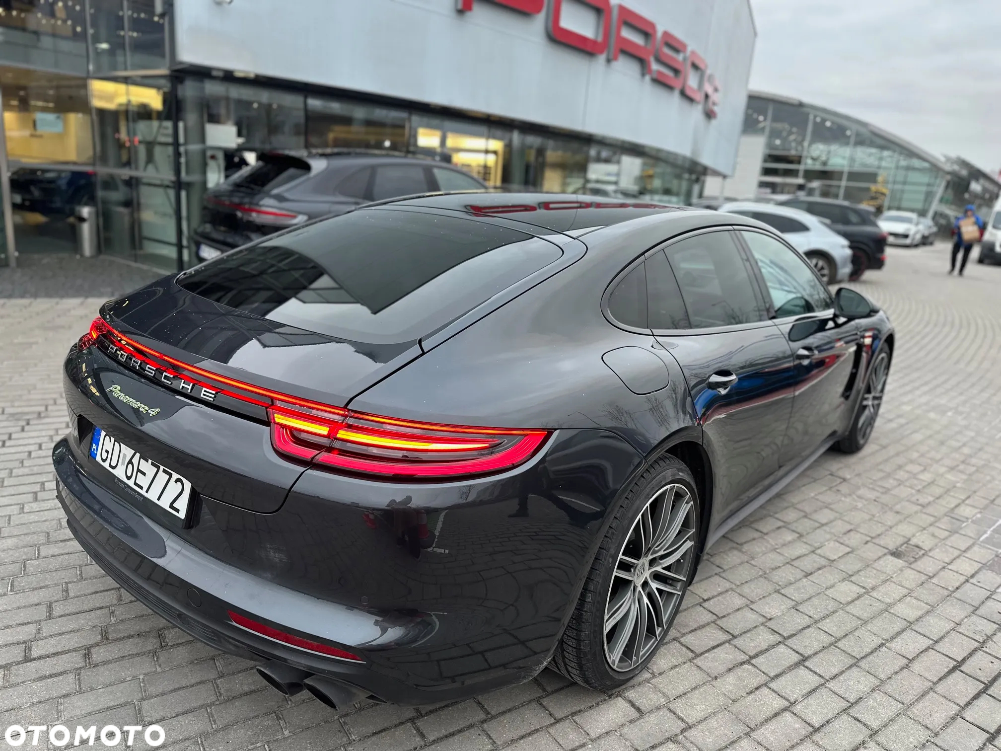 Porsche Panamera - 11