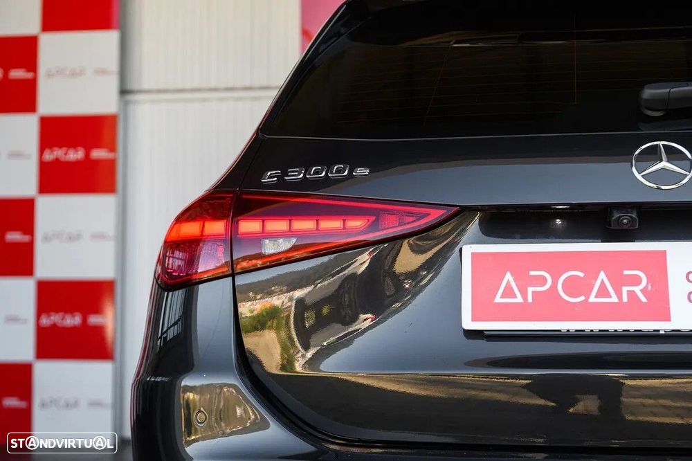 Mercedes-Benz C 300 e AMG Line - 25