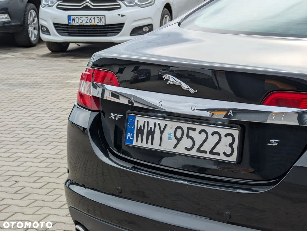 Jaguar XF 3.0 V6 S Luxury - 16