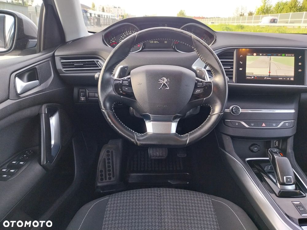 Peugeot 308 1.2 PureTech GPF Active Pack Business S&S EAT8 - 37