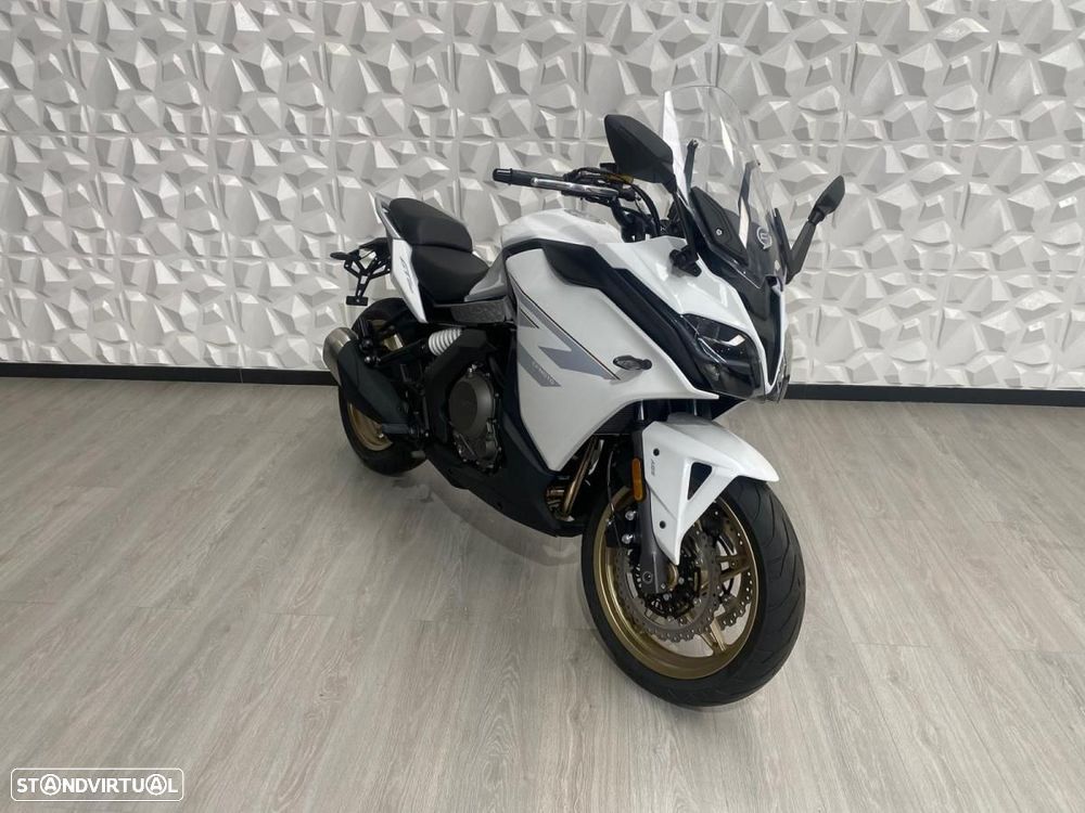 CF Moto 650GT - 14
