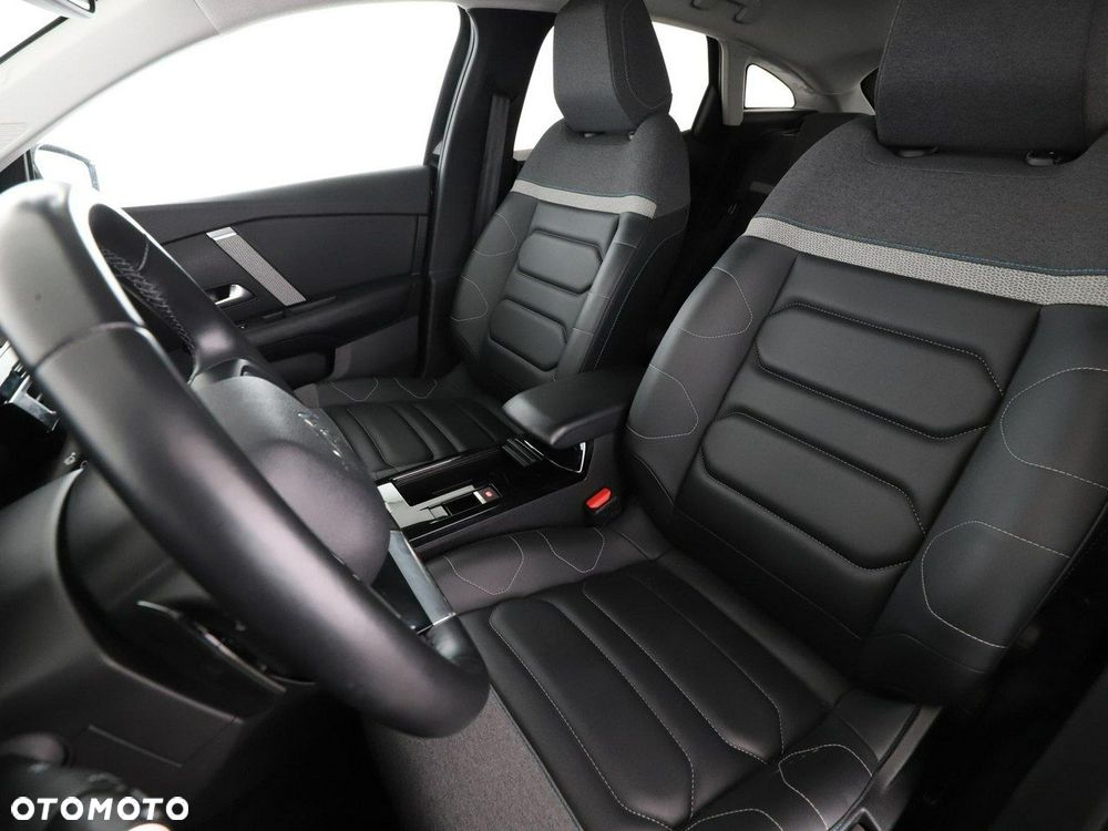 Citroën C4 PureTech 130 Stop&Start EAT8 PLUS - 13