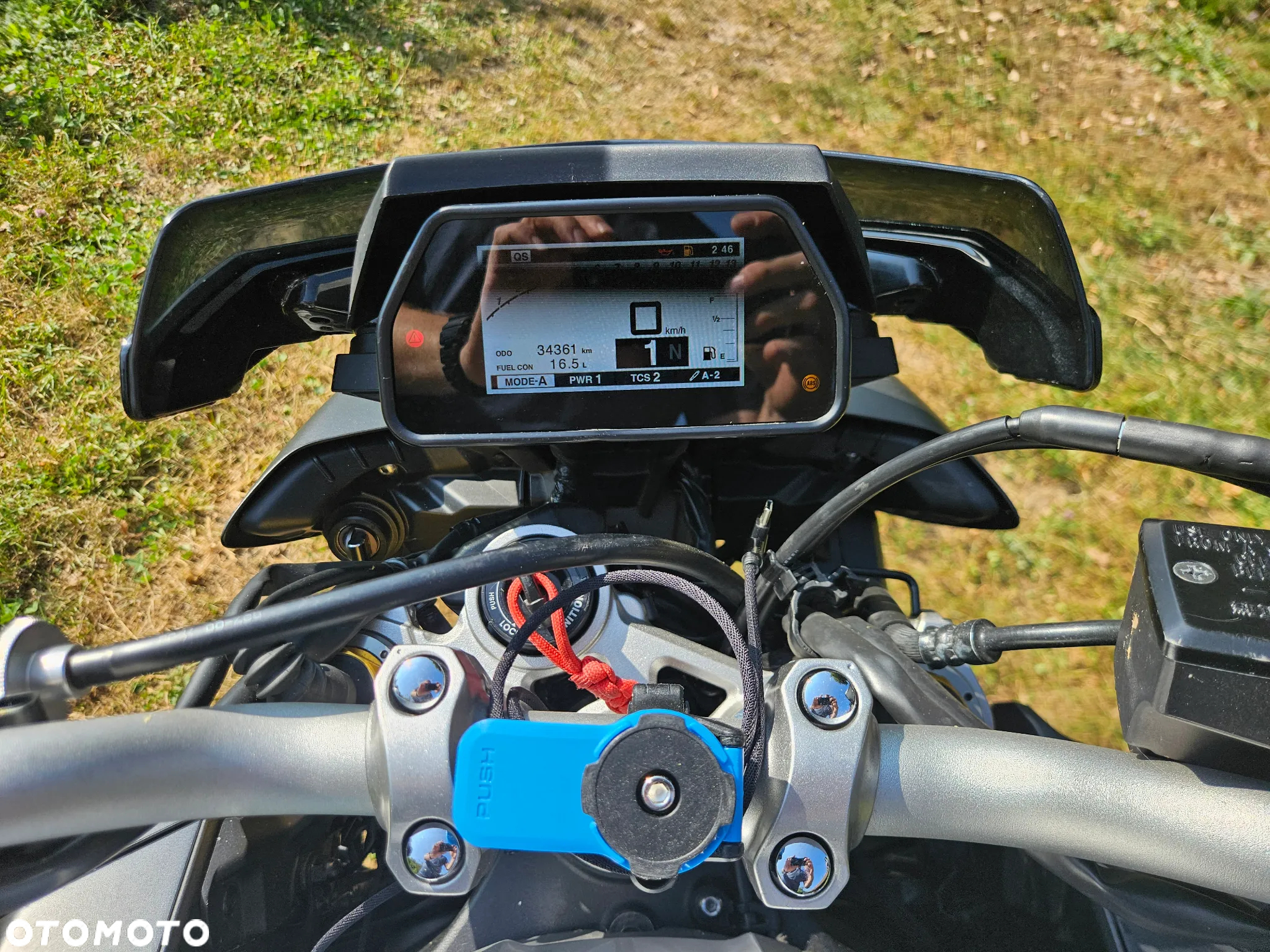 Yamaha MT - 12