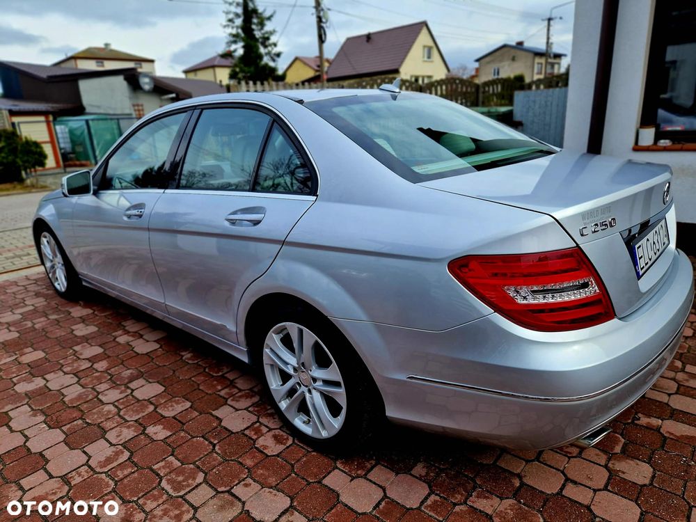 Mercedes-Benz Klasa C 250 CGI Automatik BlueEFFICIENCY - 10