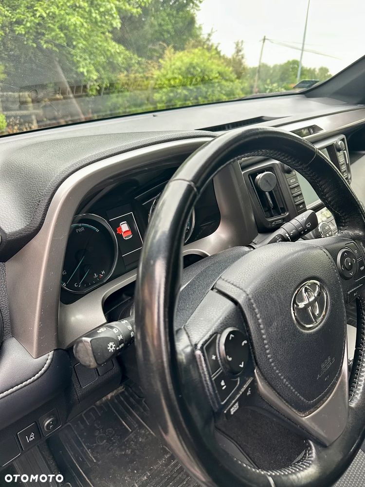 Toyota RAV4 - 13
