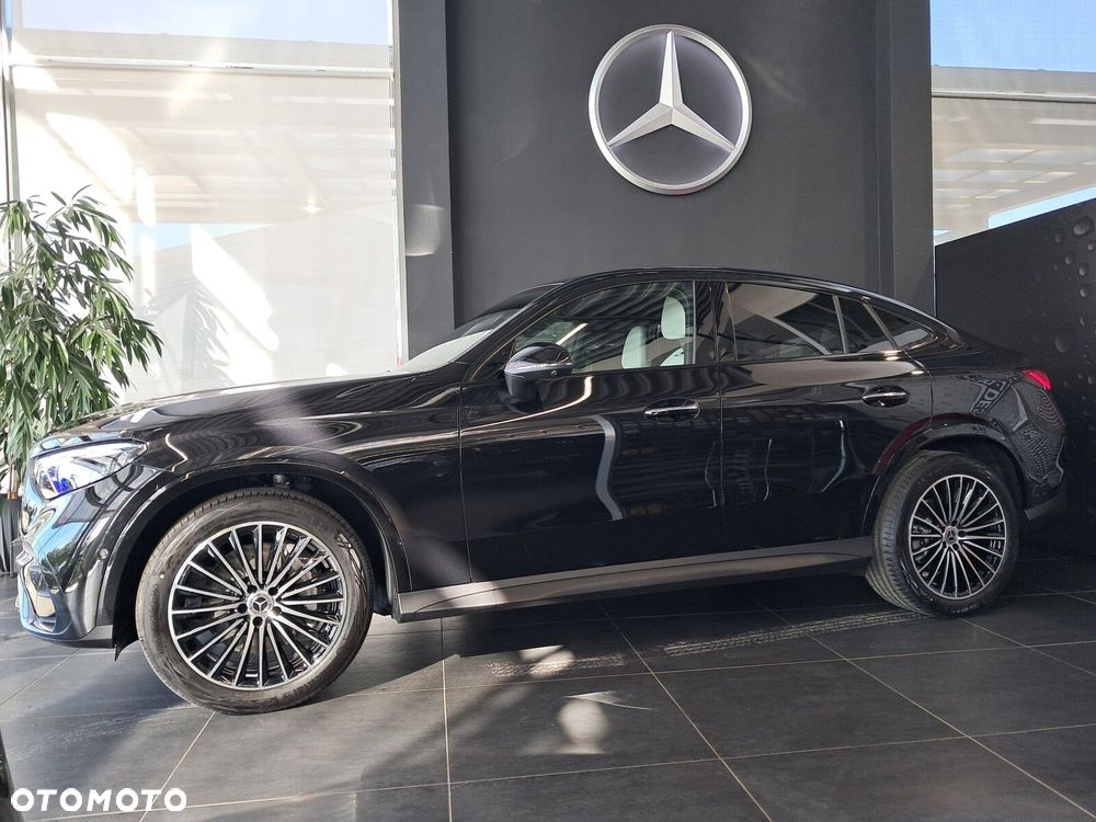 Mercedes-Benz GLC - 12