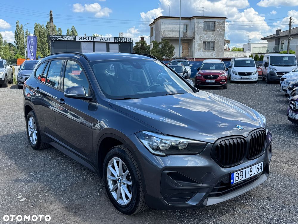 BMW X1 sDrive16d - 14