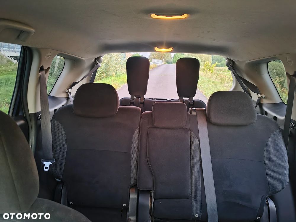 Mitsubishi Outlander 2.4 4WD Intense - 33