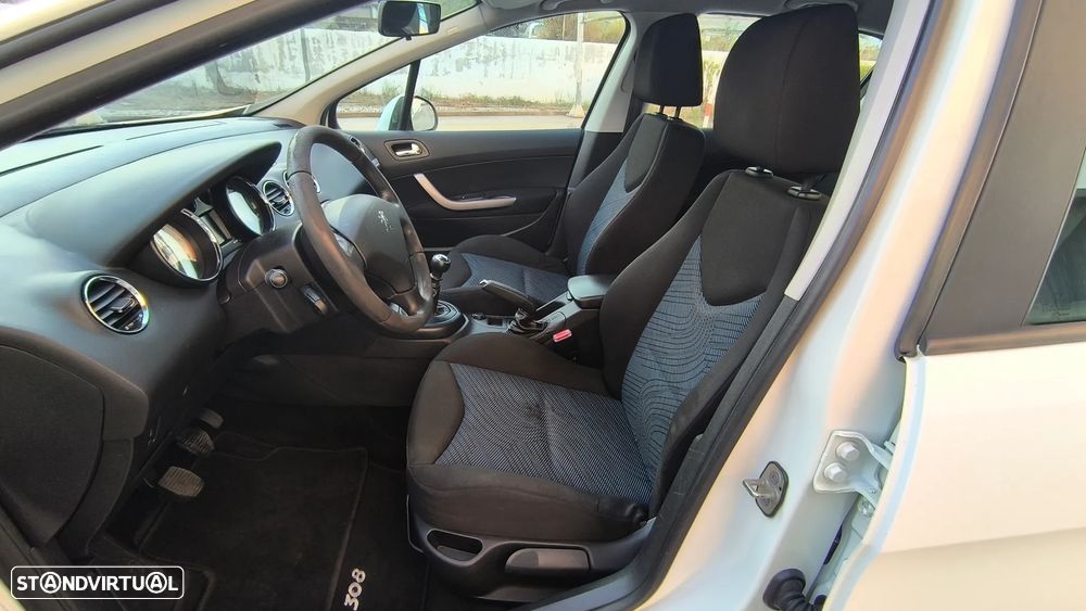 Peugeot 308 1.6 HDi Envy CVM6 - 13