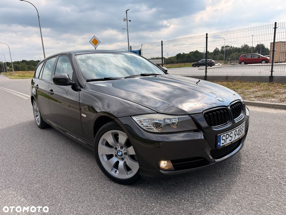BMW Seria 3 318d DPF Edition Sport - 9