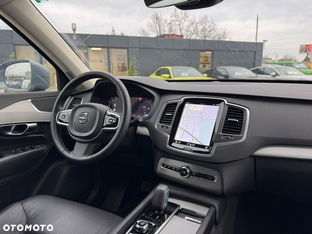 Volvo XC 90 D5 AWD Momentum 7os - 14
