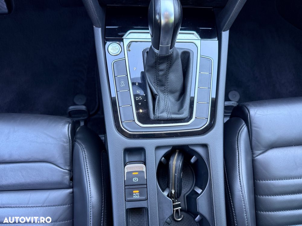 VOLKSWAGEN Passat 2018 — imagine 19