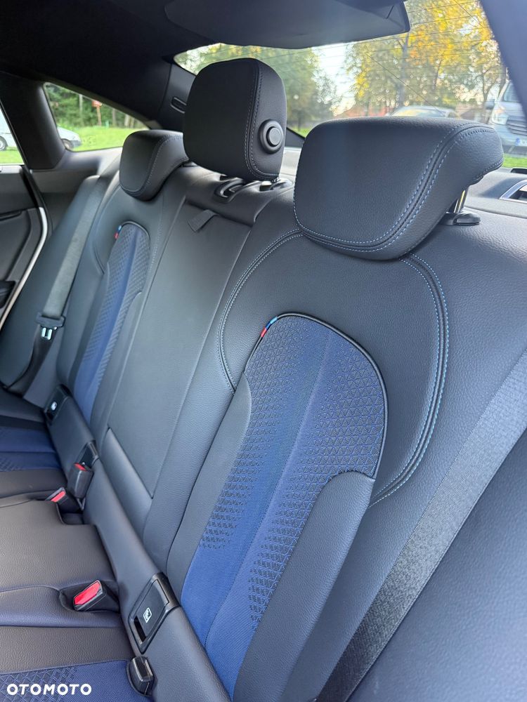 BMW Seria 2 218d - 23