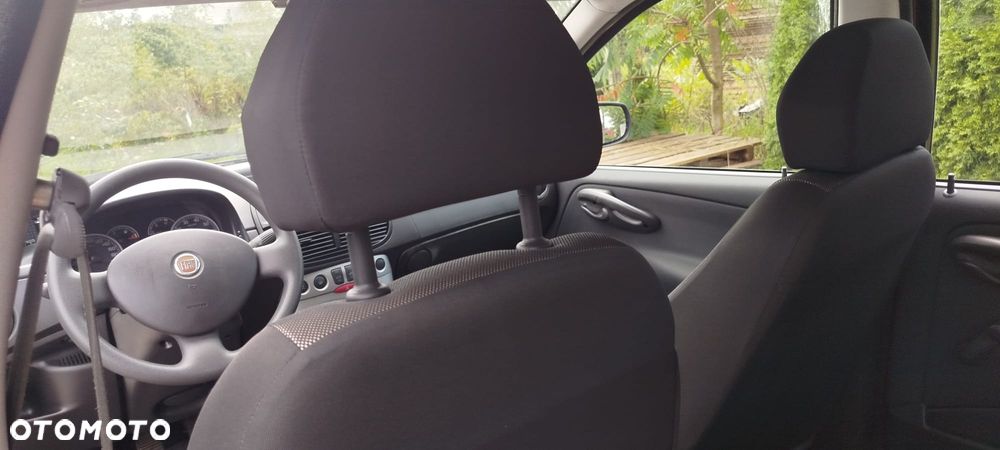 Fiat Punto - 9