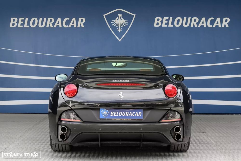 Ferrari California - 10