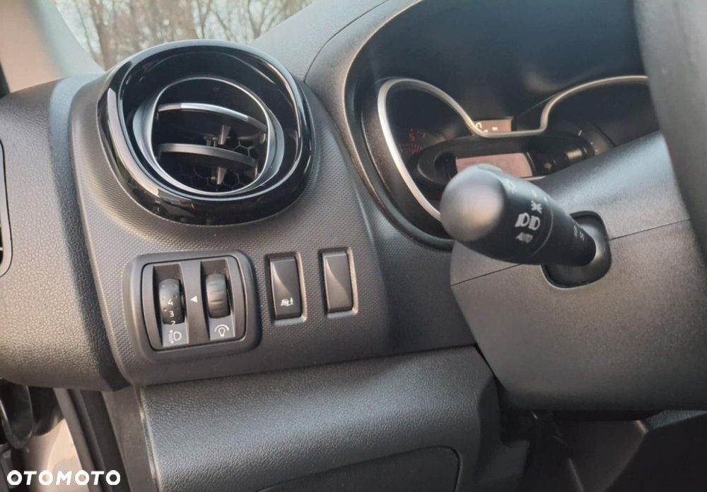 Renault Trafic - 13