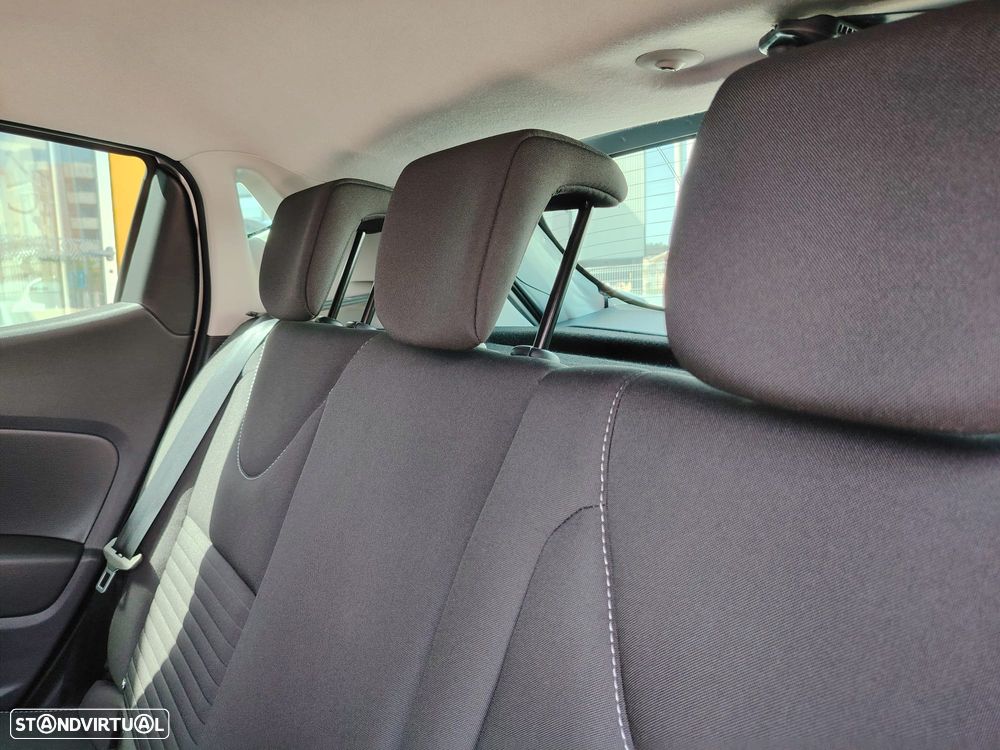 Renault Clio 0.9 TCe Limited Edition - 17