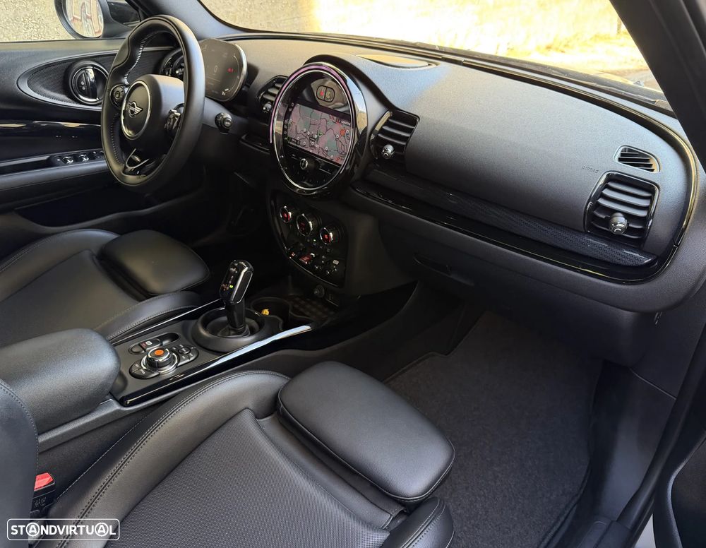 MINI Clubman Cooper D Premium Essential Auto - 19