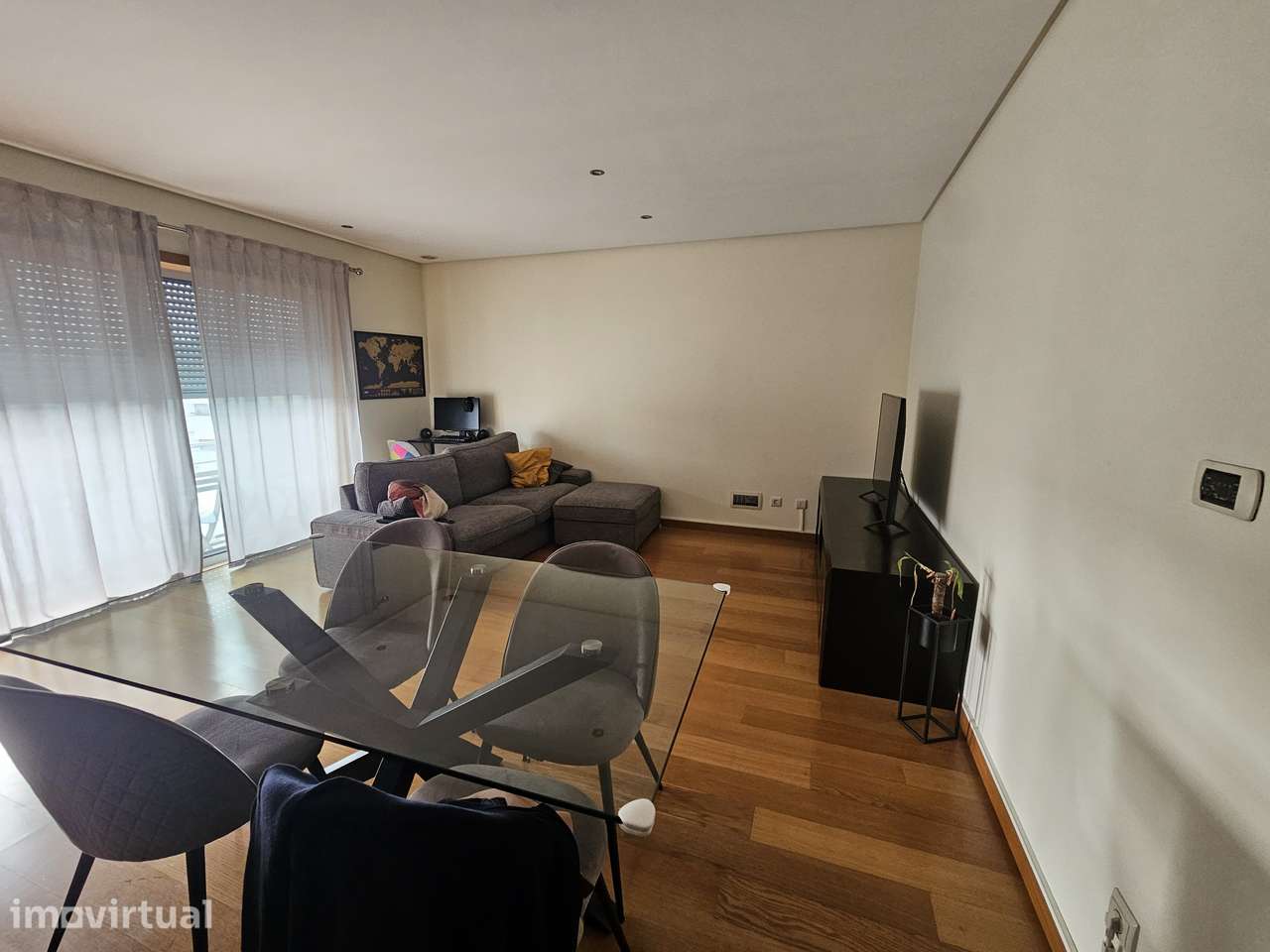 Aluga-se Apartamento T2 centro Rio Tinto - Grande imagem: 2/15